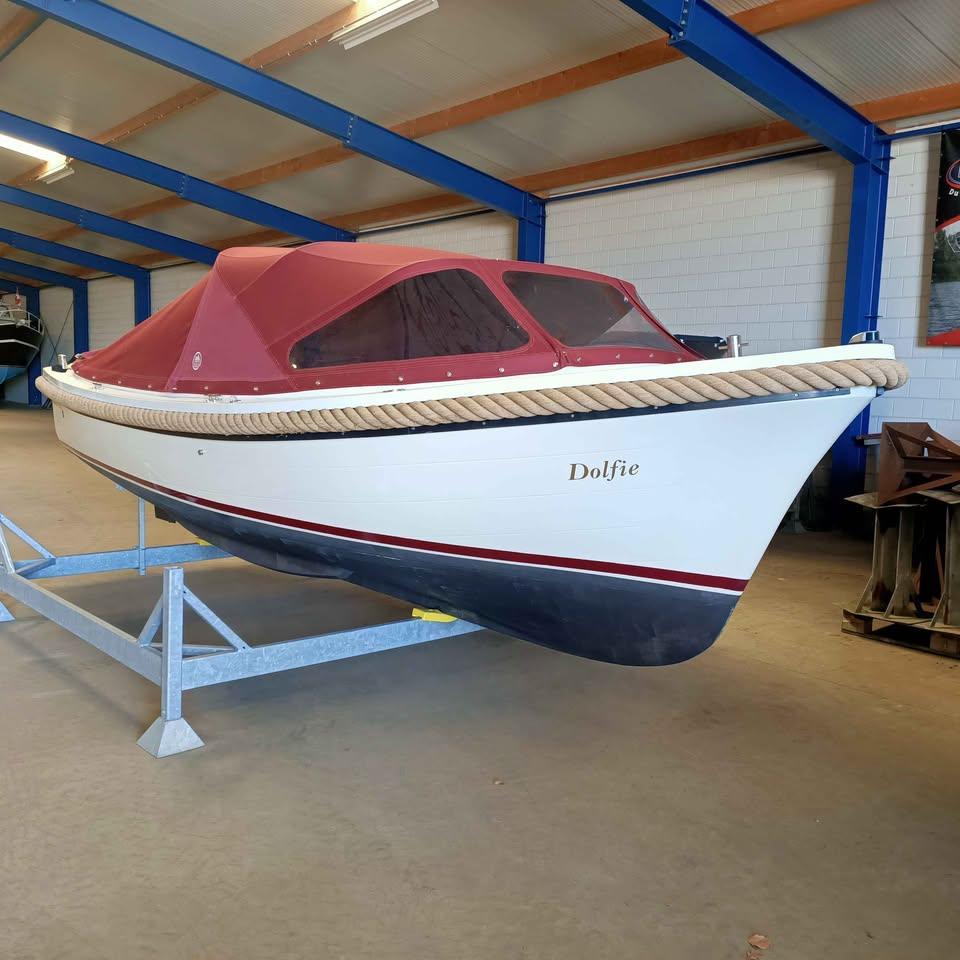 Maril 570 sloep met droogtoilet en nieuwe tent!, Watersport en Boten, Ophalen, 10 tot 30 pk, Gebruikt, Binnenboordmotor
