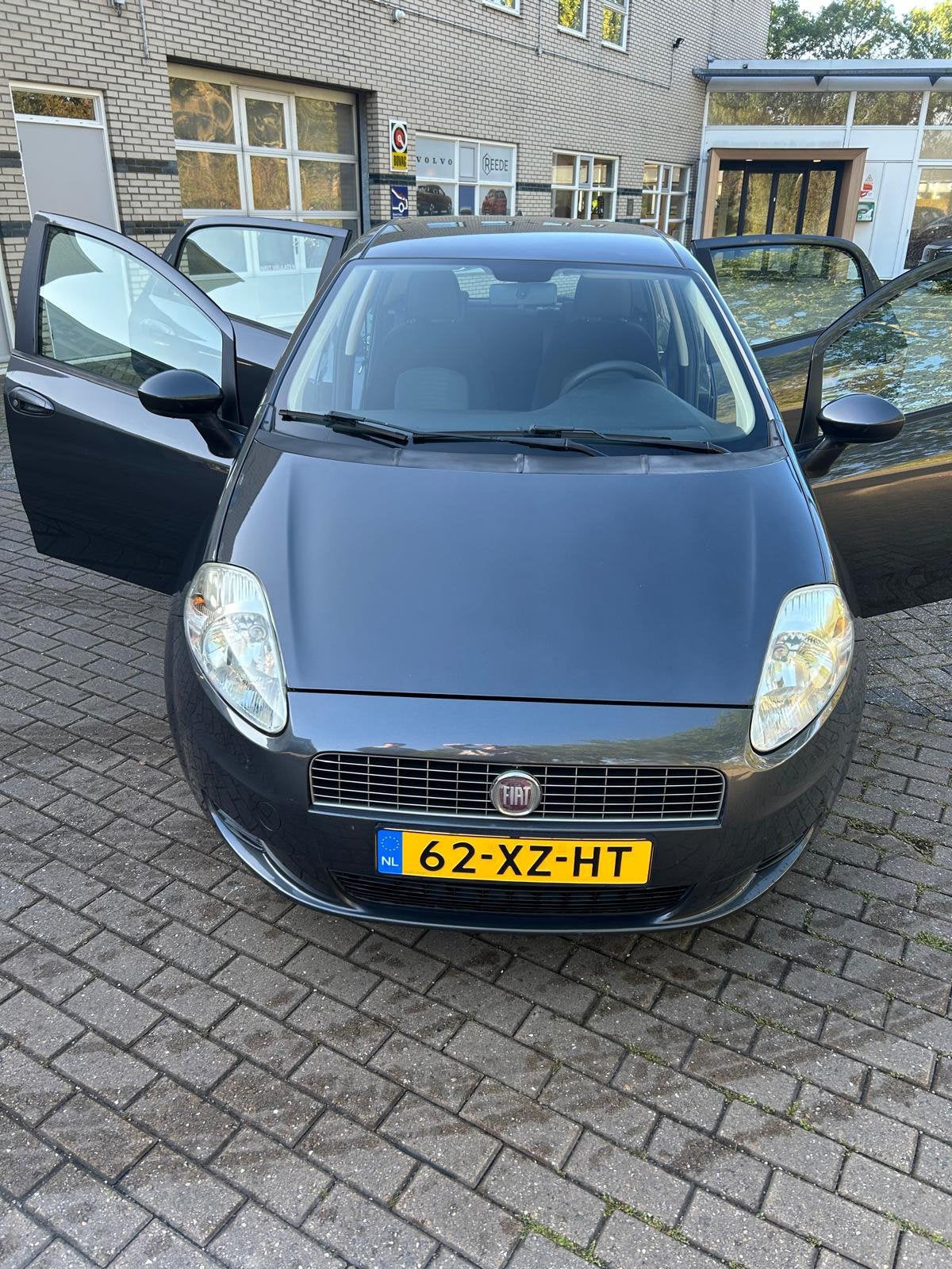 Fiat Punto 1.4 5DR Grande AUT 2007 Grijs, Auto's, Stof, 40 €/maand, Elektrische ramen, 4 cilinders