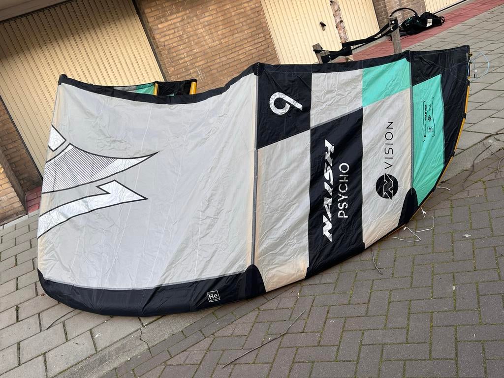 Naish Psycho 9 NVision 2025, Watersport en Boten, Kitesurfen, 9 m², Geen board, Ophalen of Verzenden, Zo goed als nieuw