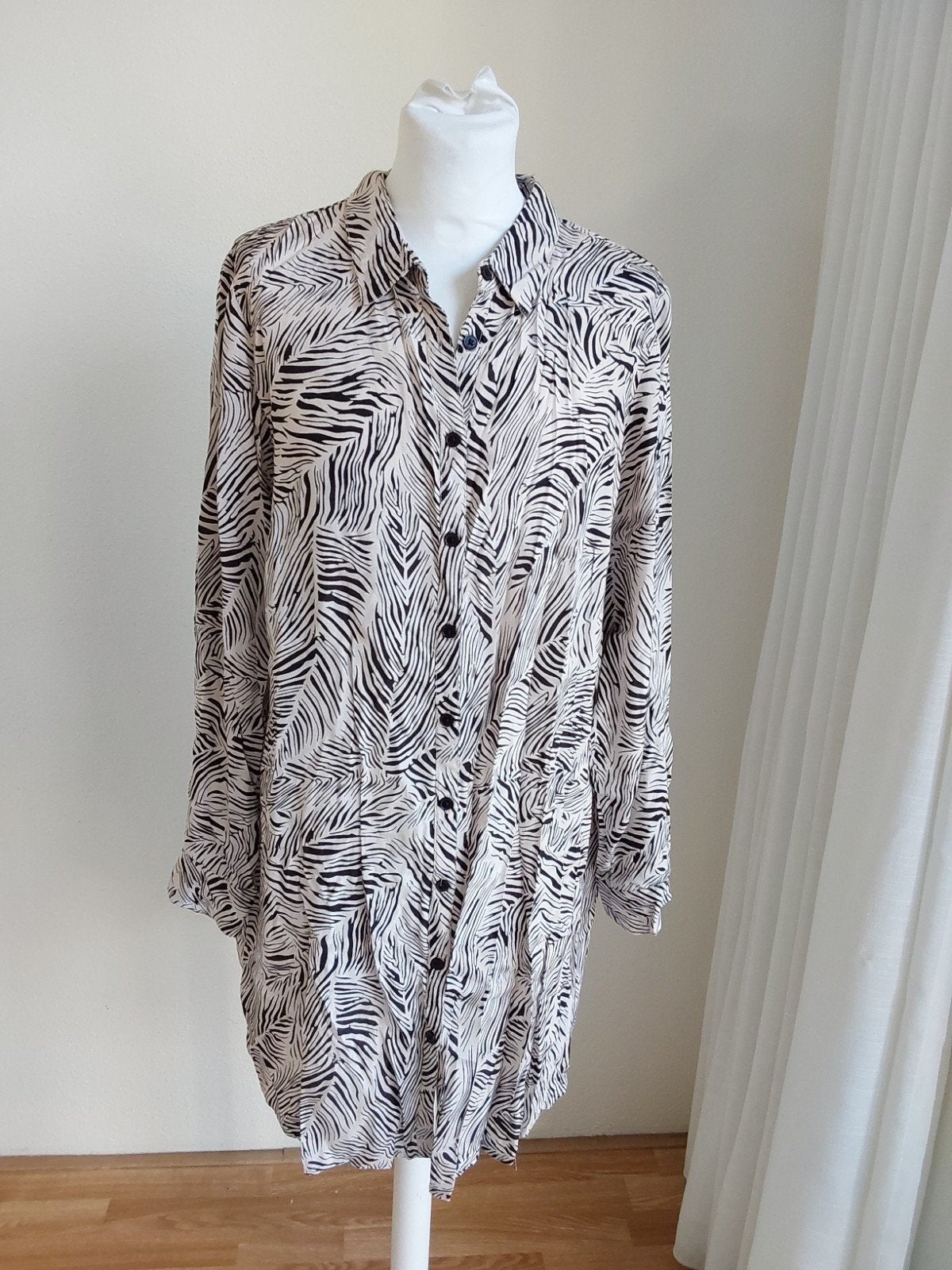 Prachtige blouse van Ciso maat 42,100% viscose, okselm 58cm, Kleding | Dames, Ciso, Verzenden, Zo goed als nieuw