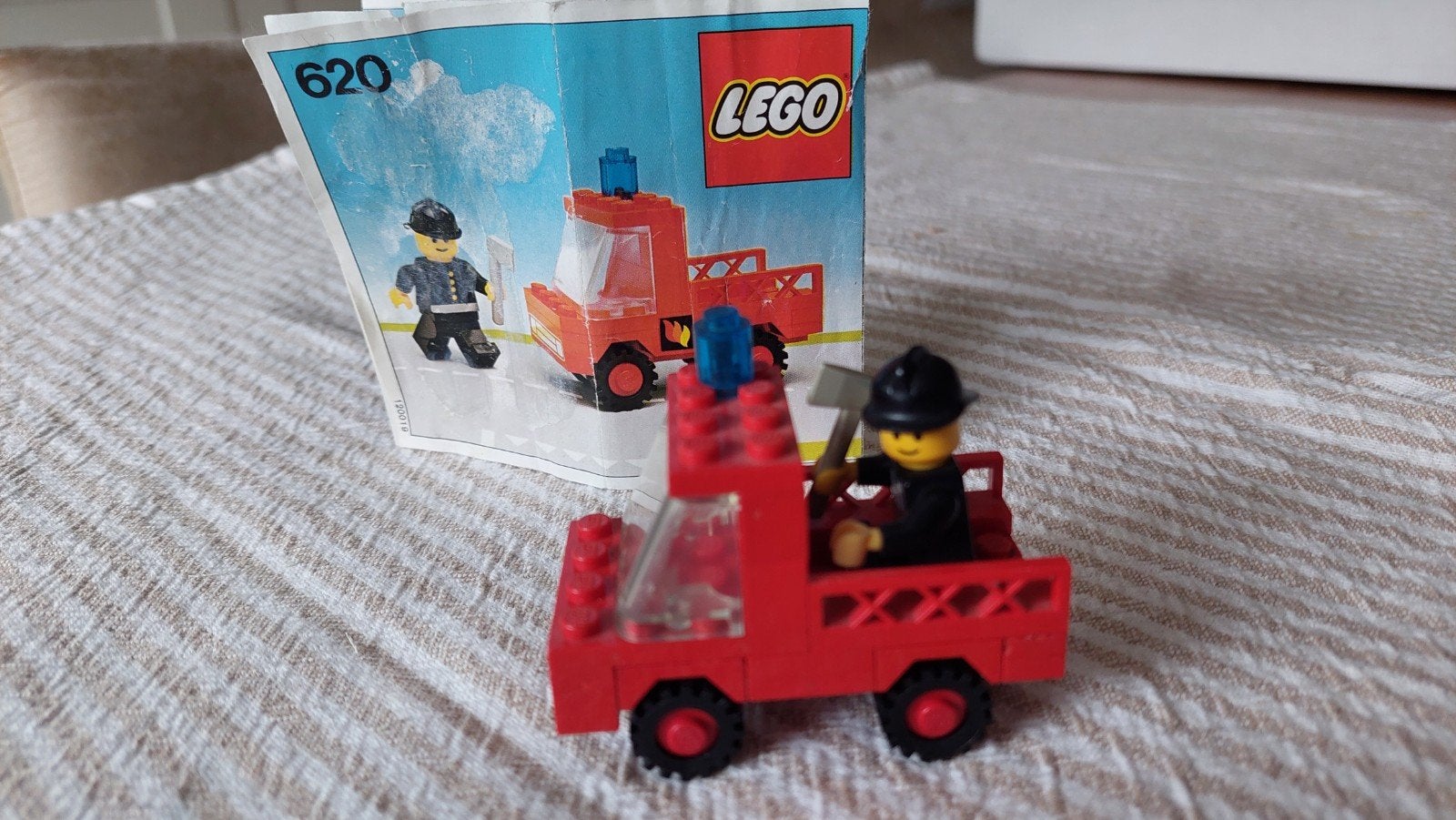 Vintage LEGO Brandweerwagen Set 620 met Minifiguur, Kinderen en Baby's, City, Lego, Ophalen of Verzenden, Zo goed als nieuw