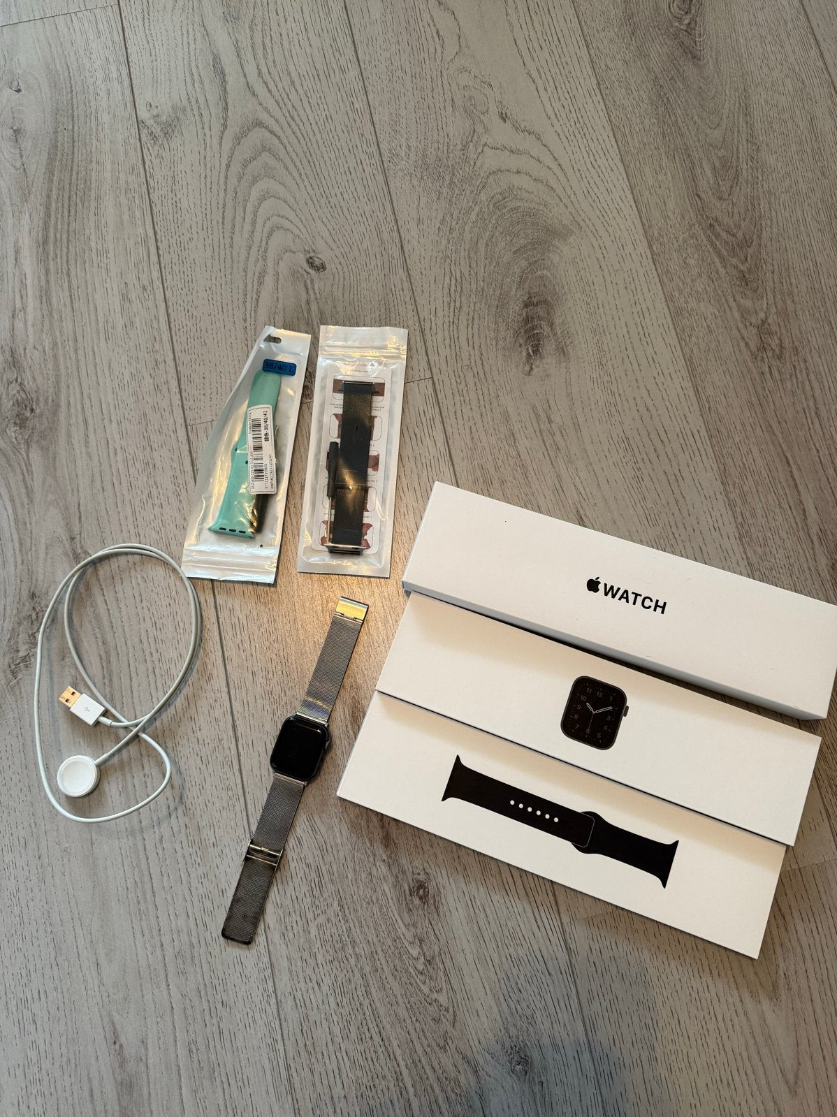 Apple Watch SE, Afstand, IOS, Ophalen of Verzenden, Zo goed als nieuw