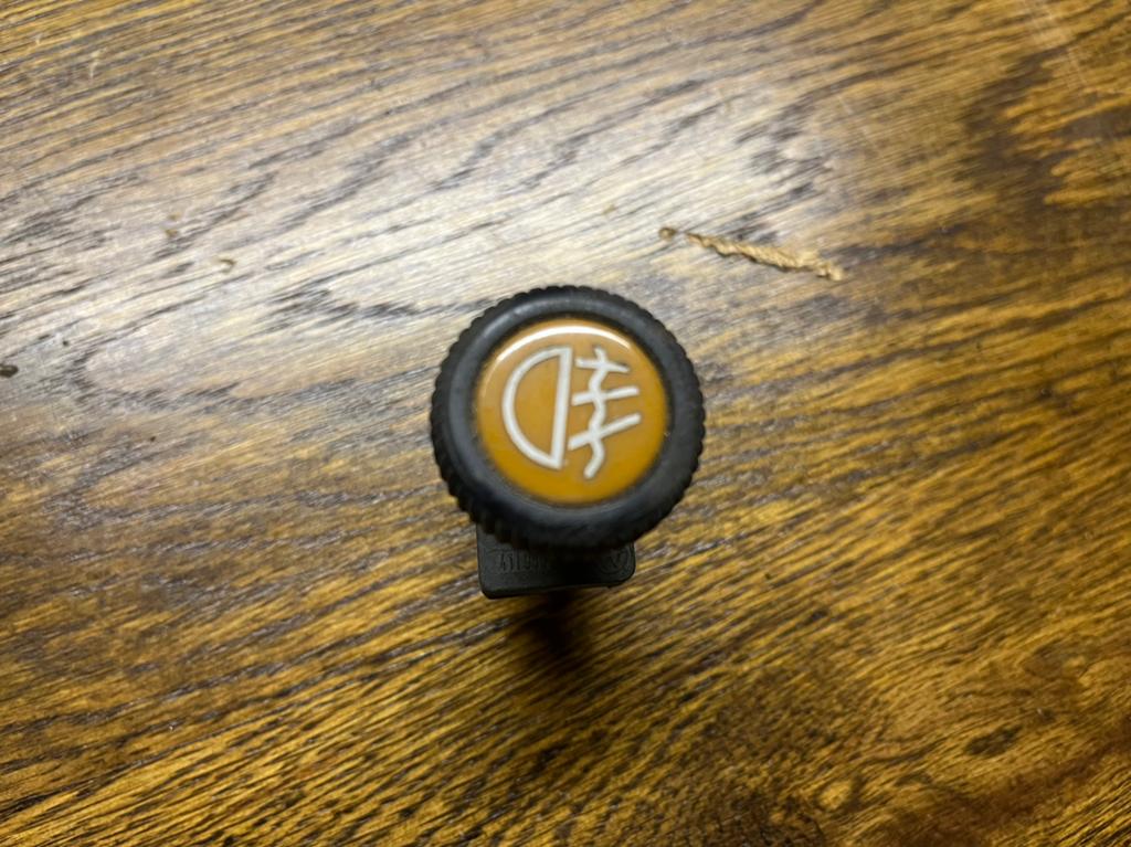 VW kever mistlamp schakelaar, Gebruikt, Volkswagen, Ophalen of Verzenden, Nvt