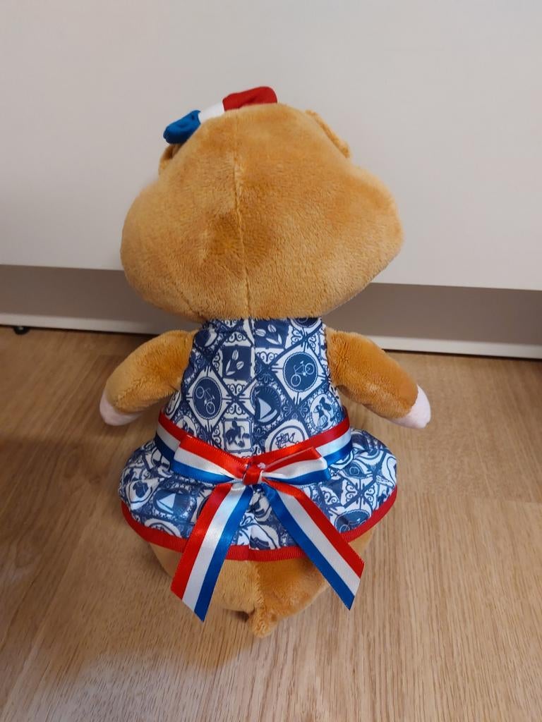 AH hamster knuffel hollands meisje, Ophalen of Verzenden, Overige typen