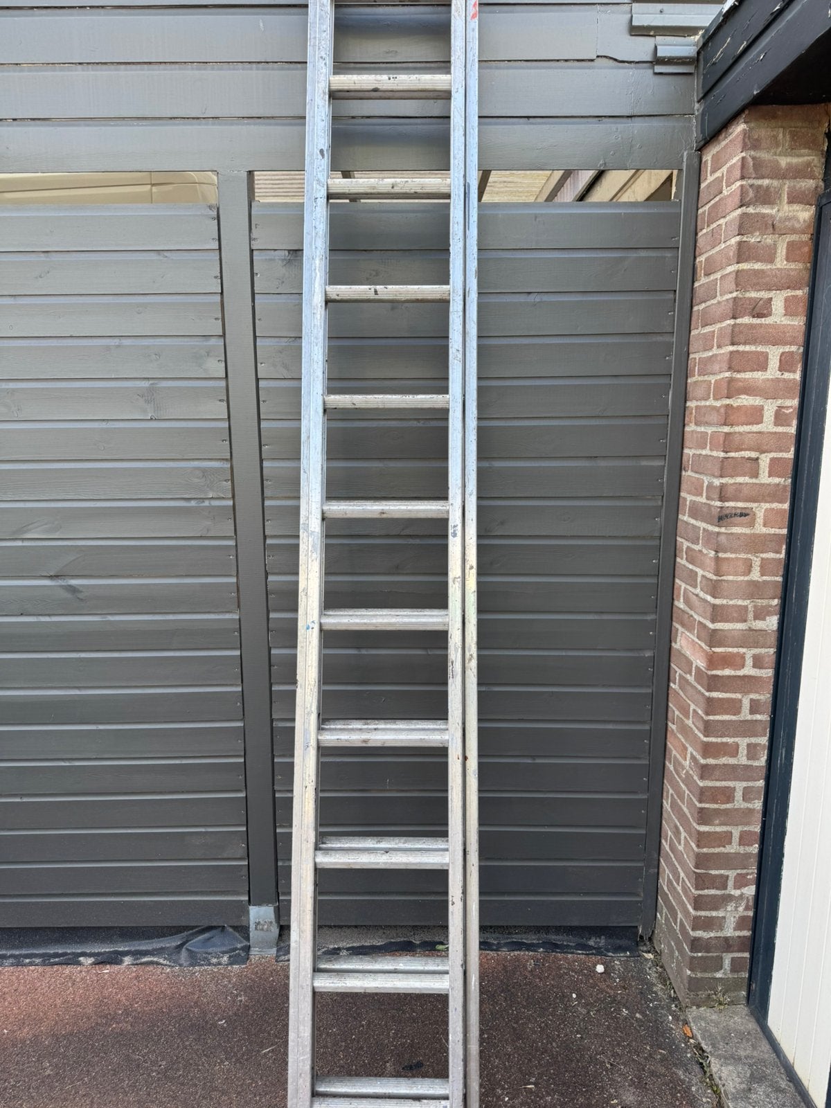 Aluminium ladder 2x12, Doe-het-zelf en Verbouw, Ophalen of Verzenden, Gebruikt, 4 meter of meer