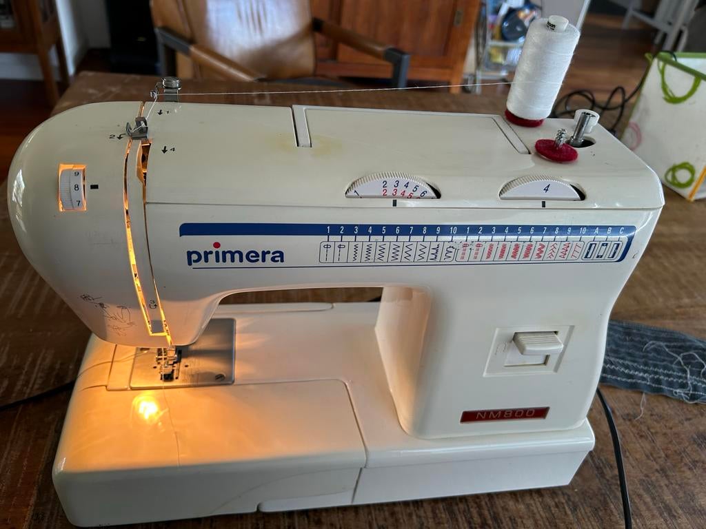 Primera NM800 Naaimachine - Zo goed als nieuw, Hobby en Vrije tijd, Ophalen, Zo goed als nieuw, Naaimachine, Overige merken