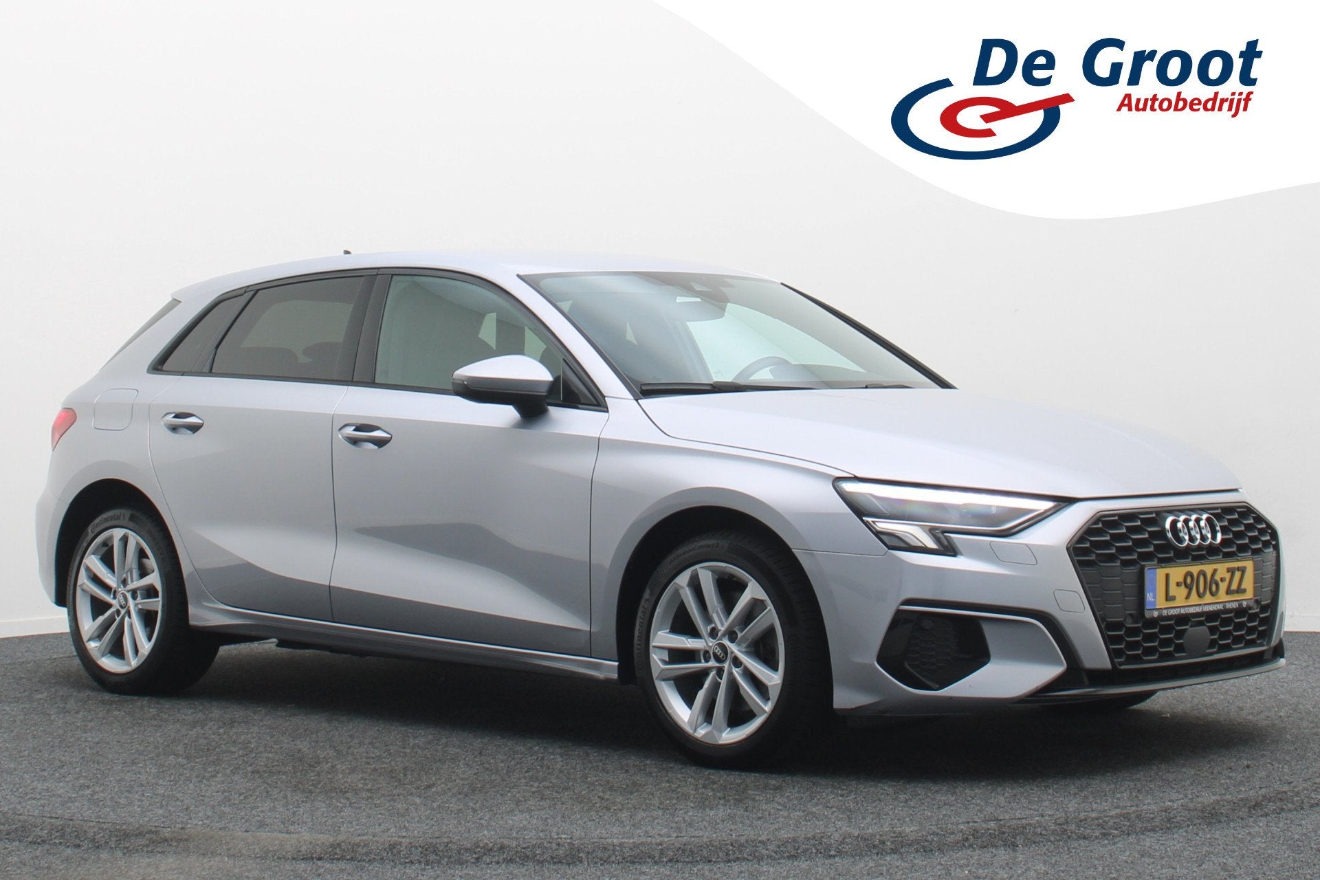 Audi A3 Sportback 40 TFSI e Business edition Virtual Cockpit, Dealer onderhouden, Stof, Gebruikt, 4 cilinders
