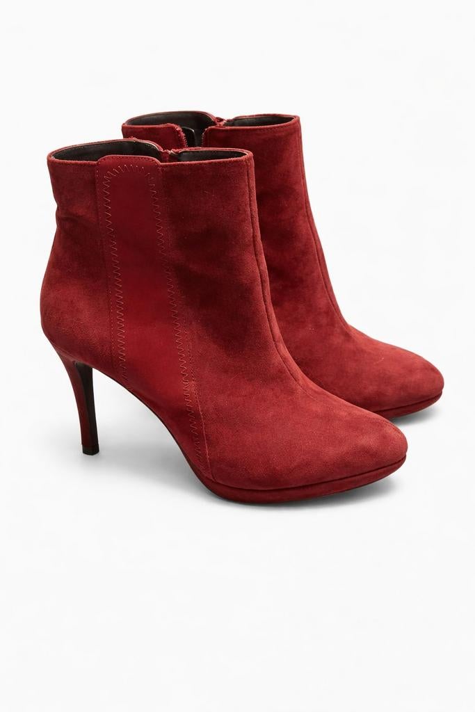 Alba Moda rode suède enkellaarsjes maat 39, Kleding | Dames, Schoenen, Zo goed als nieuw, Lage of Enkellaarzen, Rood, Ophalen of Verzenden