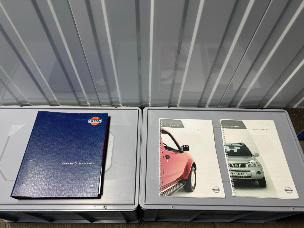 Showroom Documentatie – Nissan, Verzamelen, Ophalen of Verzenden, Zo goed als nieuw, Auto's
