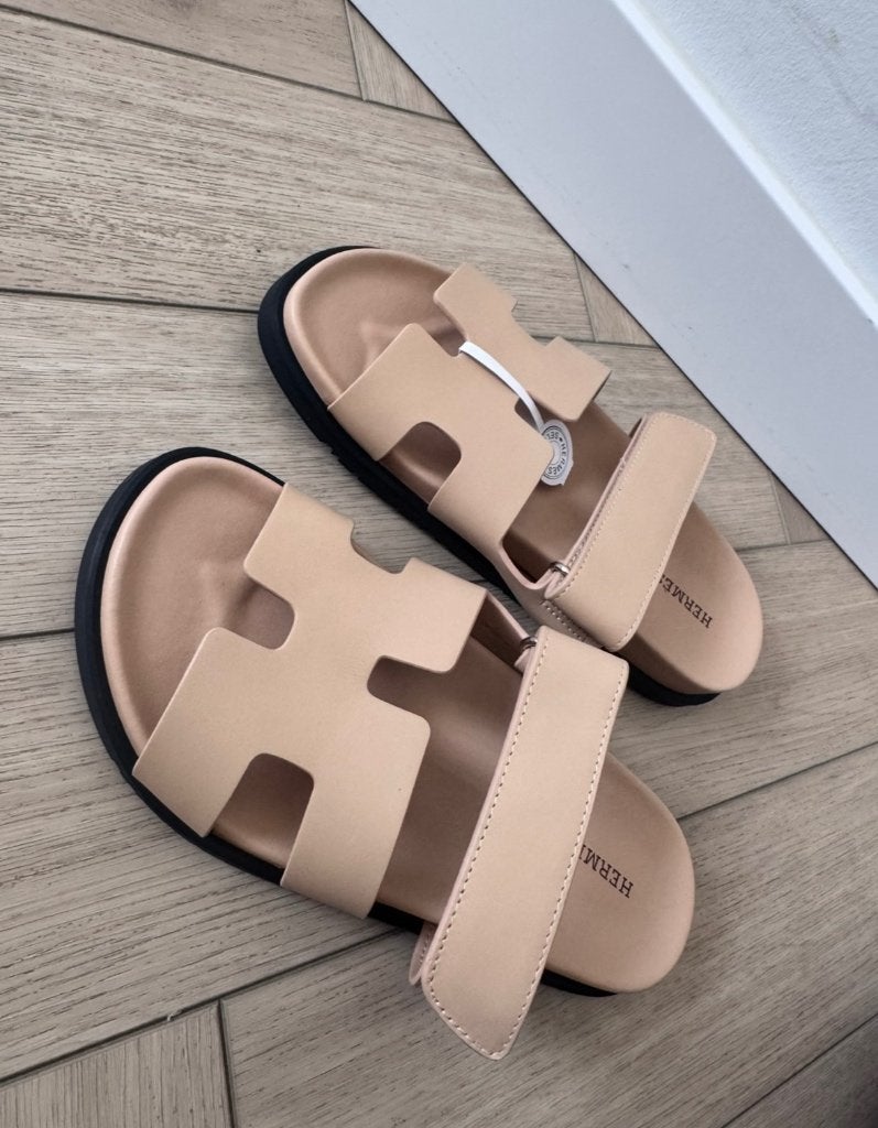 Dames slippers chypre, Slippers, Beige, Nieuw, Ophalen of Verzenden