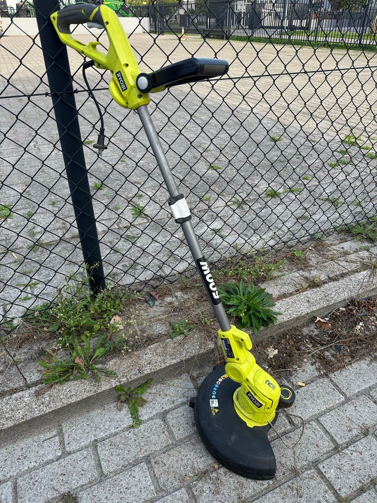 Ryobi RLT5027 Grastrimmer - Elektrisch, Zo goed als nieuw, Ophalen, Zo goed als nieuw, Elektrische grasmaaier