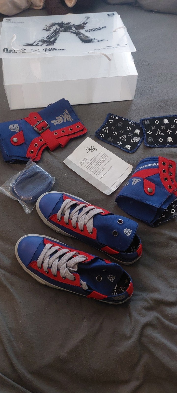 Nat-2 x Transformers Optimus Prime Sneakers - Maat 38, Verzamelen, Transformers, Ophalen of Verzenden