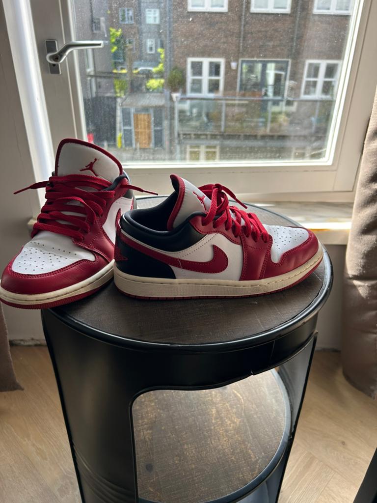 Nike airforce 1 maat 38.5, Kleding | Dames, Schoenen, Ophalen, Zo goed als nieuw, Rood, Sneakers of Gympen
