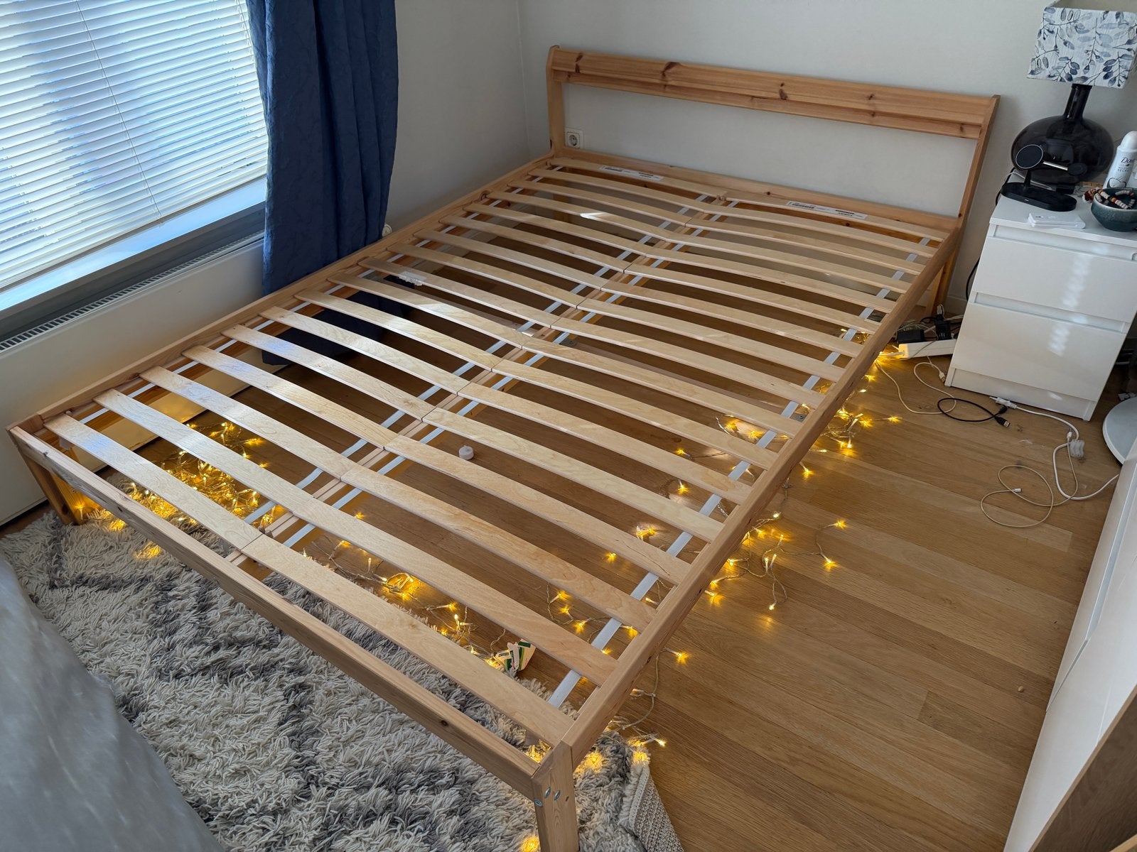 IKEA Neiden Bedframe met lattenbodem & bamboe matras 140x200, Huis en Inrichting, Slaapkamer | Bedden, Ophalen, Beige, 140 cm