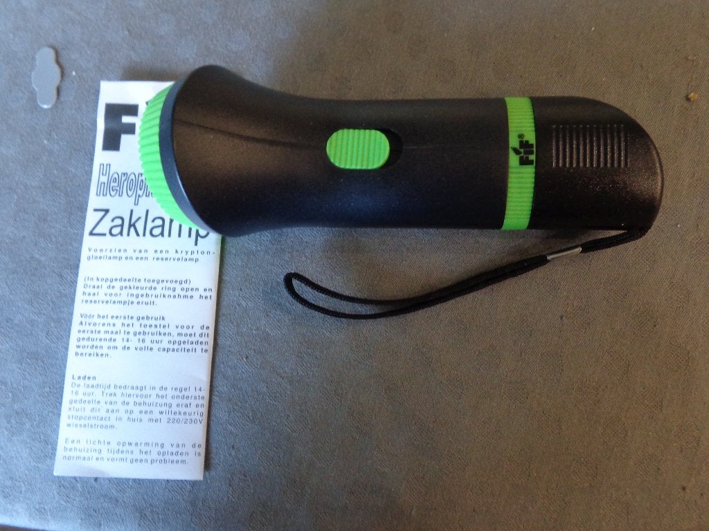 Nieuwe Oplaadbare zaklamp, Ophalen of Verzenden, Nieuw, Batterij