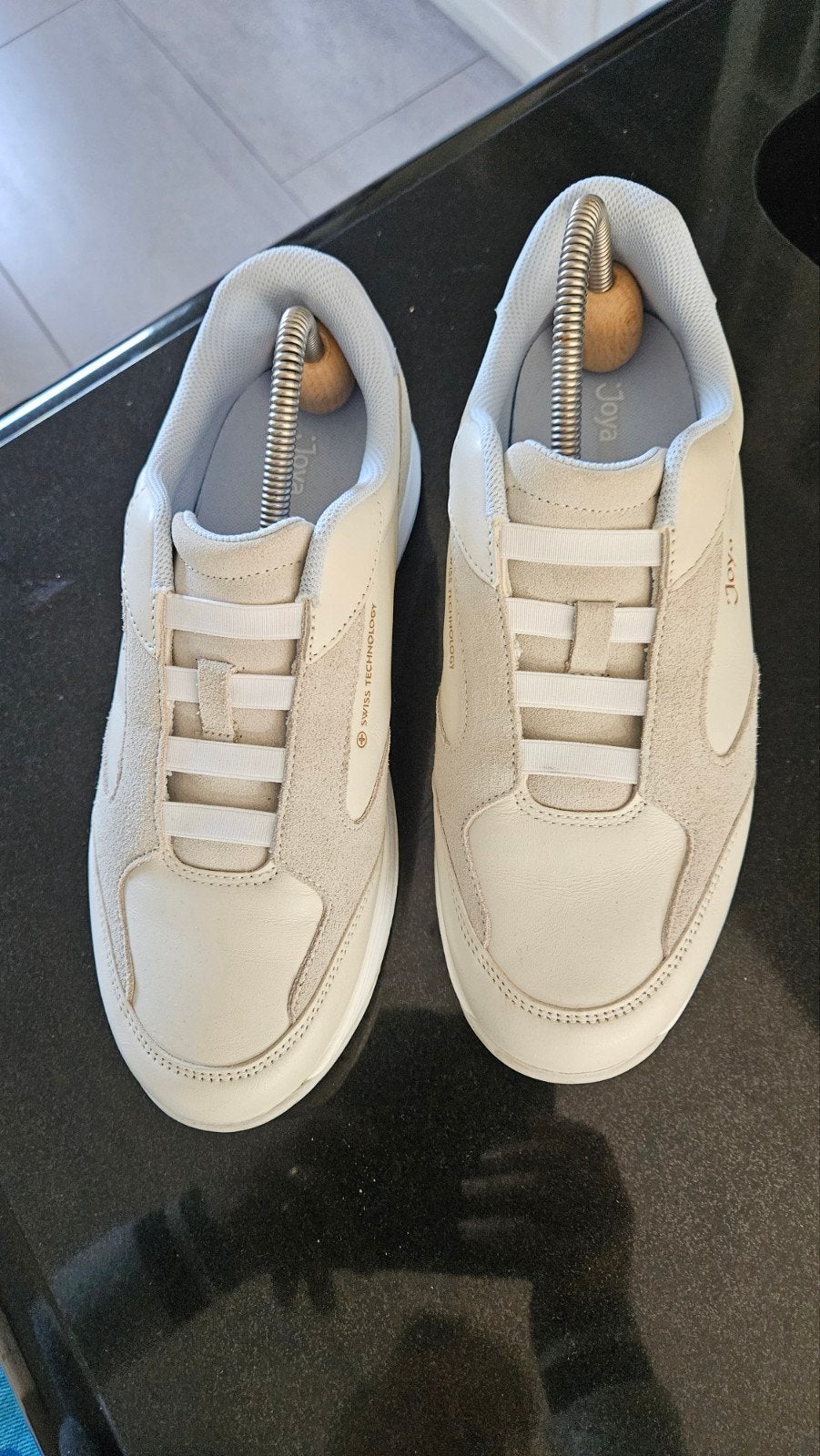Joya damesschoenen maat 41 - Comfort en stijl, Kleding | Dames, Schoenen, Beige, Ophalen of Verzenden, Joya, Sneakers of Gympen