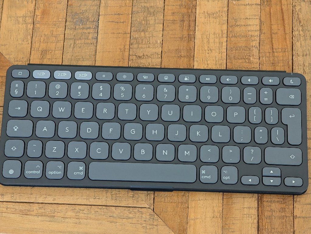 Logitech Keys-To-Go 2 toetsenbord (Graphite, Mac-indeling), Hot-swappable, Logitech, Ophalen of Verzenden, Zo goed als nieuw