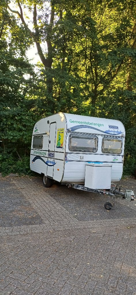 Festival Caravan, Caravans en Kamperen, Particulier, 4 tot 5 meter, 500 - 750 kg, Tot en met 2
