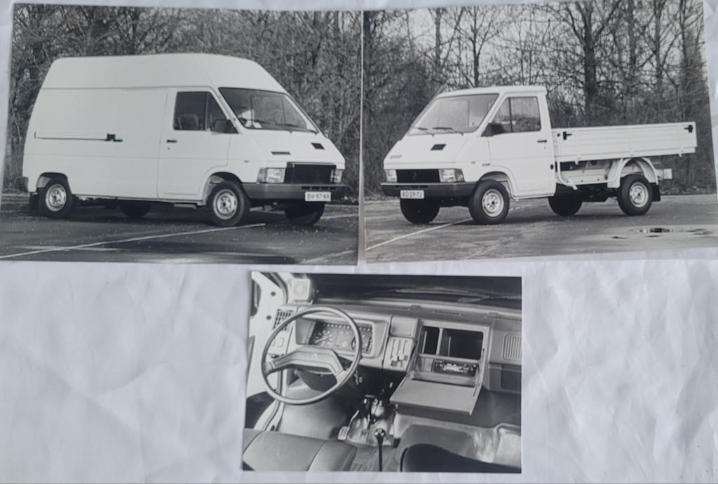 RENAULT BESTELWAGENS 3 OUDE RECLAME FOTO'S, Auto diversen, Handleidingen en Instructieboekjes, Ophalen of Verzenden