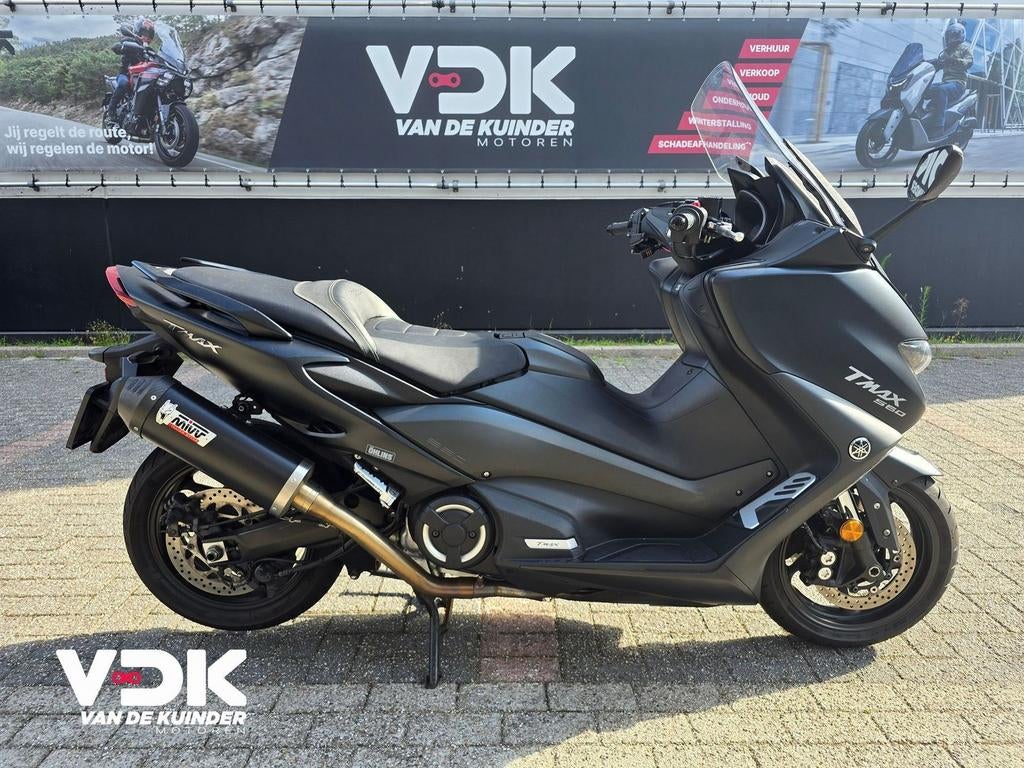 YAMAHA TMAX 560 (bj 2022), Scooter, 562 cc, Bedrijf, Onbekend