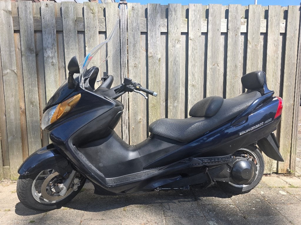 Suzuki Burgman 400cc, Ophalen