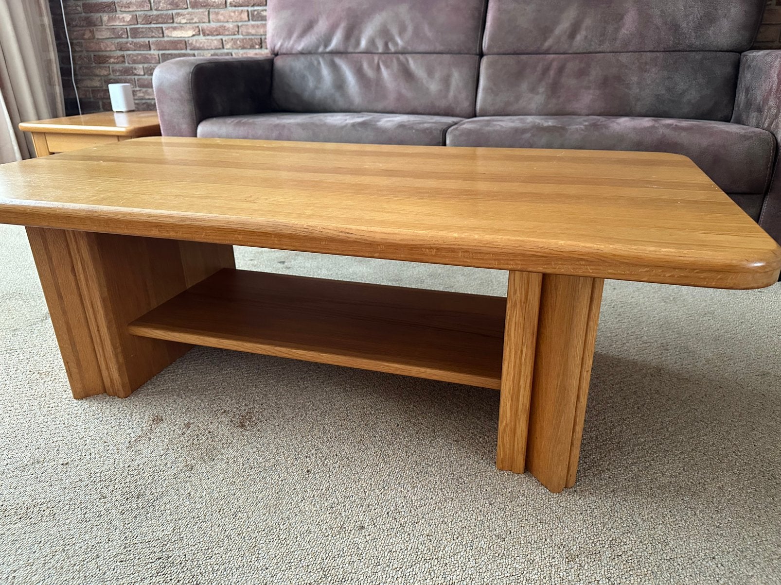 Massief houten salon tafel met bijpassende hoektafeltjes, Ophalen, 100 tot 150 cm, 50 tot 100 cm, Zo goed als nieuw