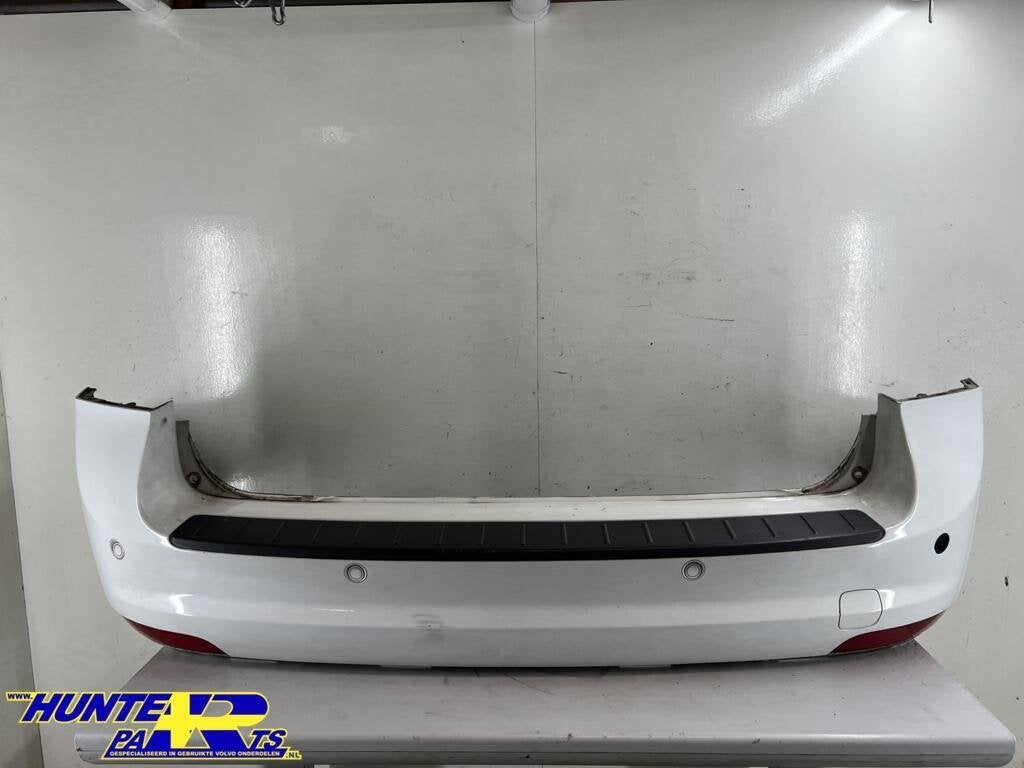 Achterbumper wit 614-46 Volvo V50 ('07-'12) 30763005, Gebruikt, Ophalen of Verzenden, Volvo