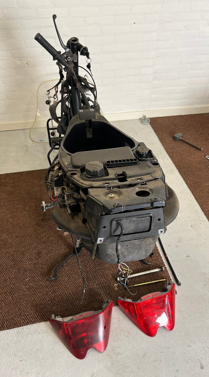 Piaggio skipper LX frame en losse onderdelen 125cc 2 takt, Ophalen