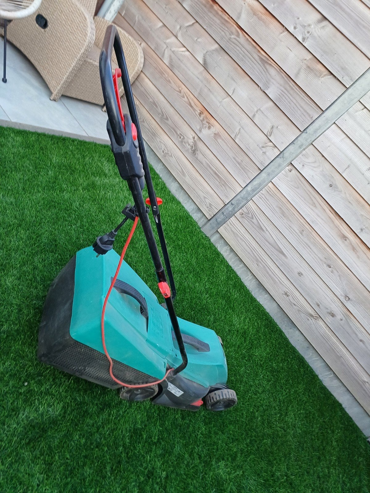 Bosch ARM 3200 Elektrische Grasmaaier - 1200W, Ophalen, Cirkelmaaier, Gebruikt, Elektrische grasmaaier