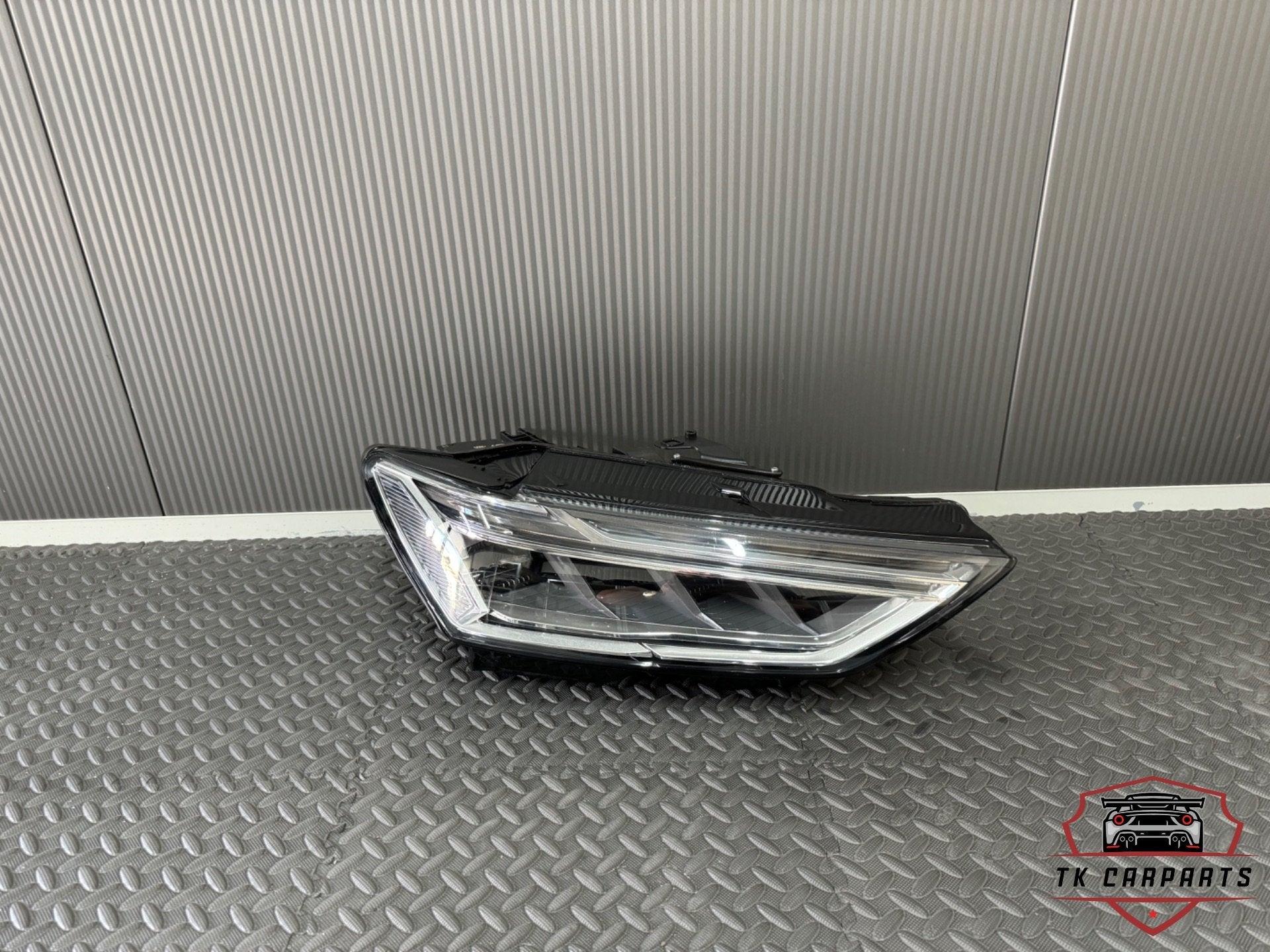 Audi a7/s7/rs7 4k full led koplamp 4k8941034c rechts, Gebruikt, AUDI AG, Auto-Union-Strasse 1
85045  Ingolstadt, DE, Kundenbetreuung@audi.de
