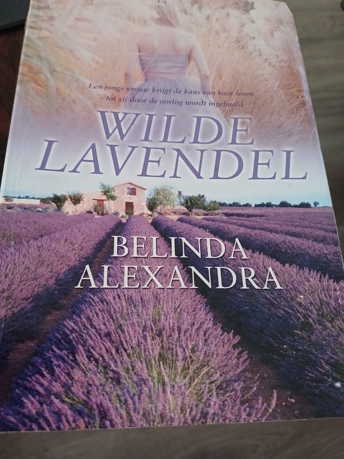 Belinda Alexandra Wilde lavendel, Ophalen of Verzenden, Zo goed als nieuw