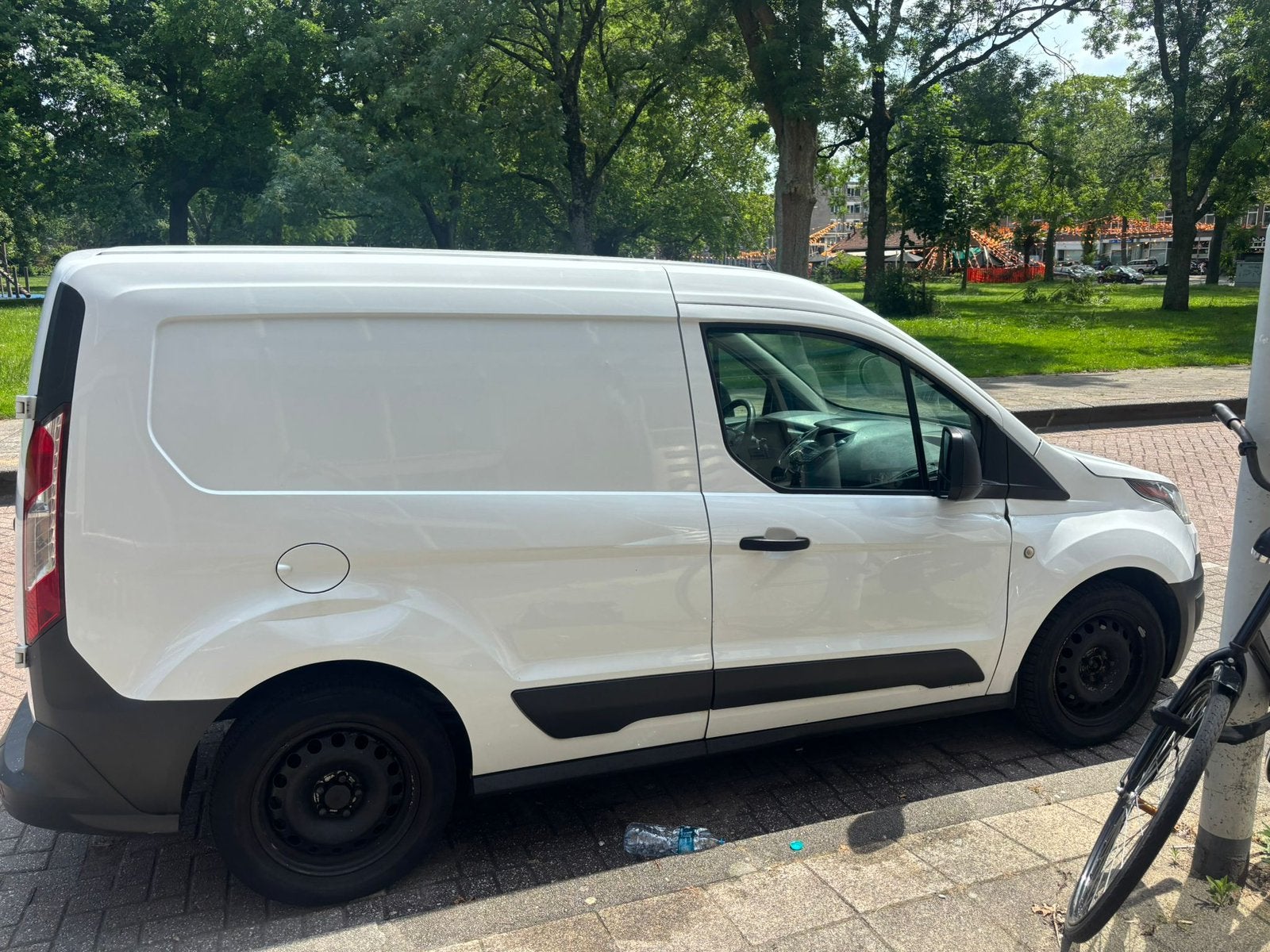 Ford Transit Connect 1.5 Euro 6 SCHERPE PRIJS, Voorwielaandrijving, 74 pk, 4 cilinders, Wit