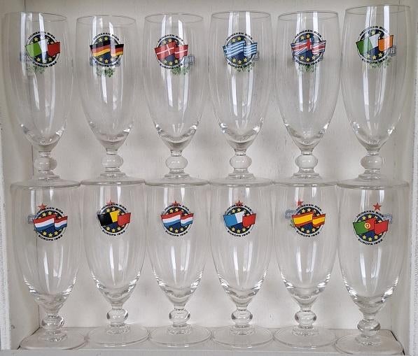 Heineken Bierglazenset 12 st. Europese vlaggen 1992, Ophalen of Verzenden, Zo goed als nieuw, Glas of Glazen, Heineken