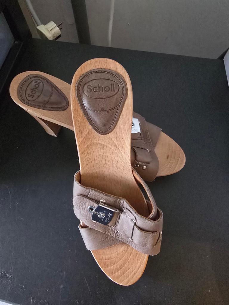 Scholl sandalen maat 39 - Amper gedragen, Scholl, Bruin, Zo goed als nieuw, Sandalen of Muiltjes