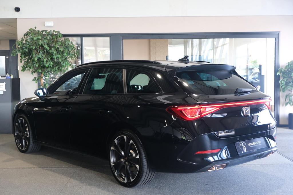 CUPRA Leon Sportstourer 1.4 e-Hybrid VZ 245PK SportStuur Nav, 77 km/l, Zwart, 4 cilinders, Leon