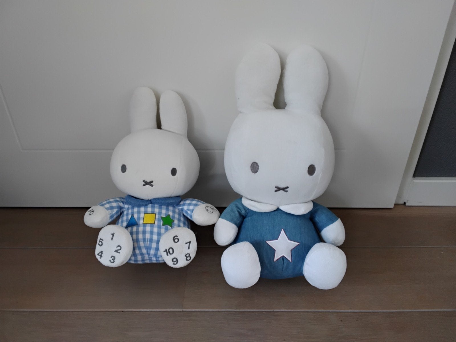 Set van 2 Nijntje knuffels - Zo goed als nieuw, Overige merken, Konijn, Nijntje, Ophalen of Verzenden