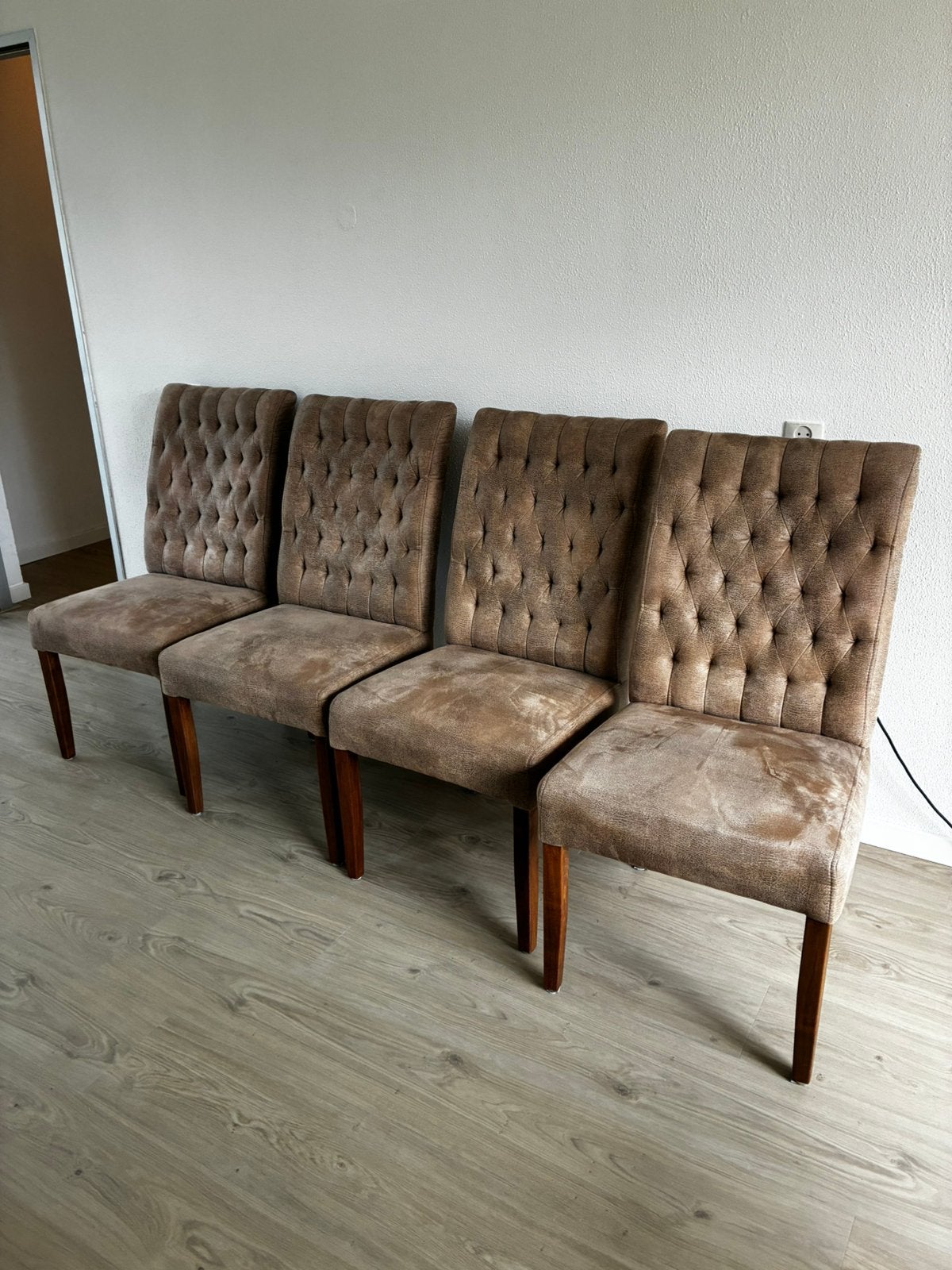 Comfortabele Eetkamerstoelen 4 stuks, Huis en Inrichting, Banken | Sofa's en Chaises Longues, Ophalen, Minder dan 75 cm, Zo goed als nieuw