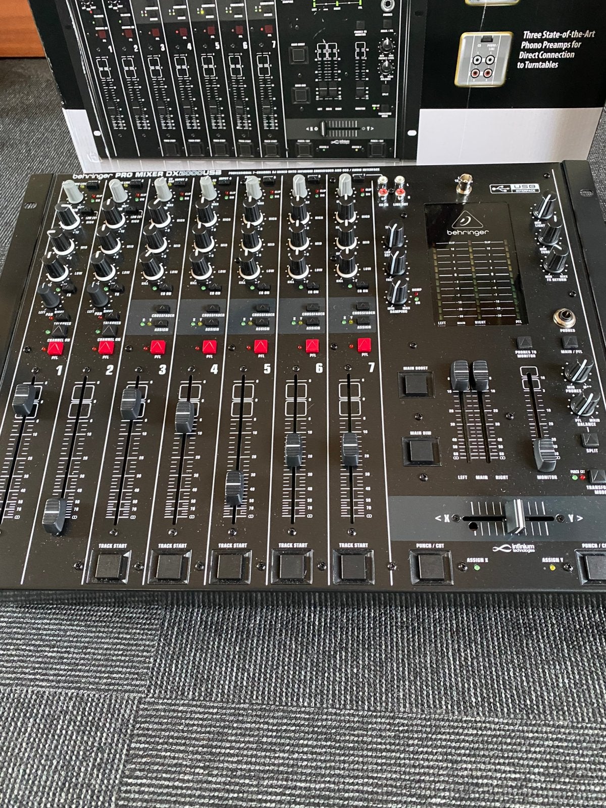 Behringer pro 2000 dx complete set aangeboden, Muziek en Instrumenten, Mengpanelen, Ophalen, Zo goed als nieuw