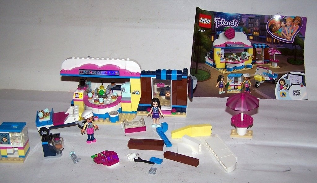 LEGO Friends 41366 Olivia's Cupcake Café. Compleet/Nwst., Kinderen en Baby's, Lego, Friends, Ophalen of Verzenden, Zo goed als nieuw