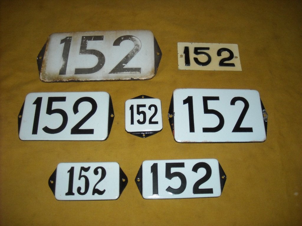 oud emaille huisnummer 152 ook 153 154 155 156 157 158 159 2, Antiek en Kunst, Antiek | Emaille, Ophalen of Verzenden