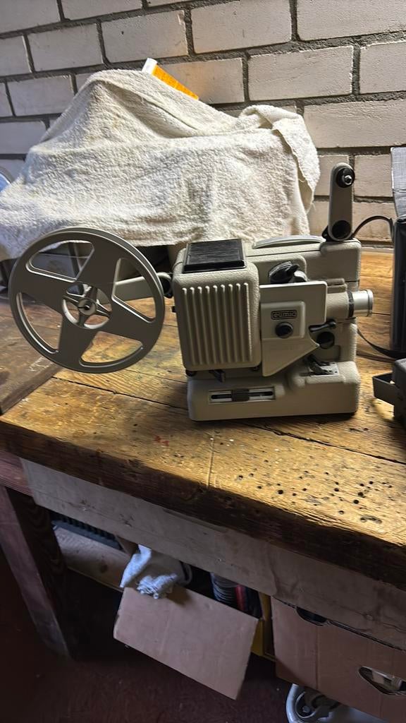 Filmprojector camera en lamp, Ophalen of Verzenden, 1960 tot 1980, Fototoestel