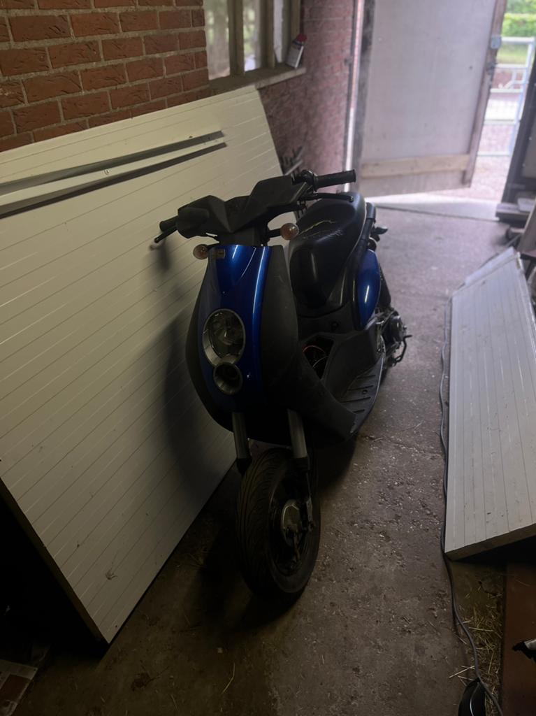 !!gezocht!! Peugot ludix brom blokonderdelen, Ophalen, Zo goed als nieuw, Tweetakt, Overige modellen