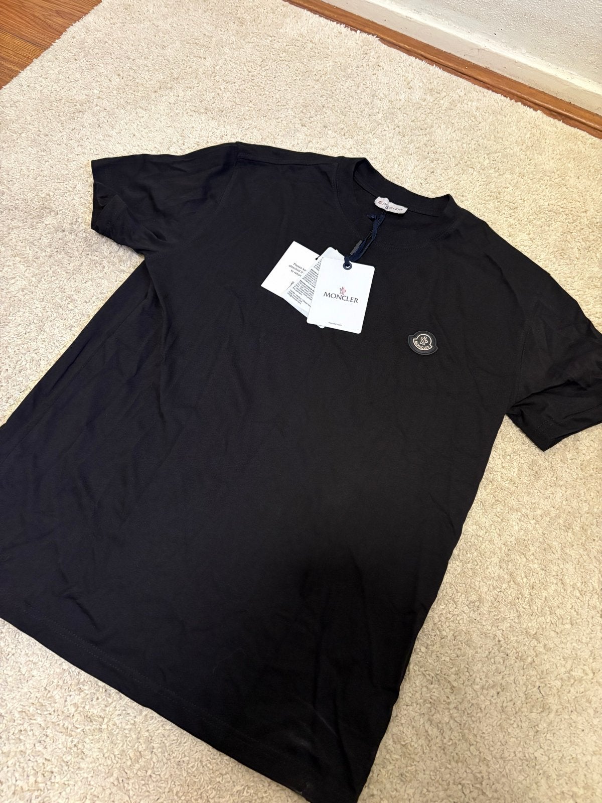 Moncler T-shirt Zwart Nieuw M/L - Nooit Gedragen, Ophalen of Verzenden, Nieuw, Maat 48/50 (M), Zwart