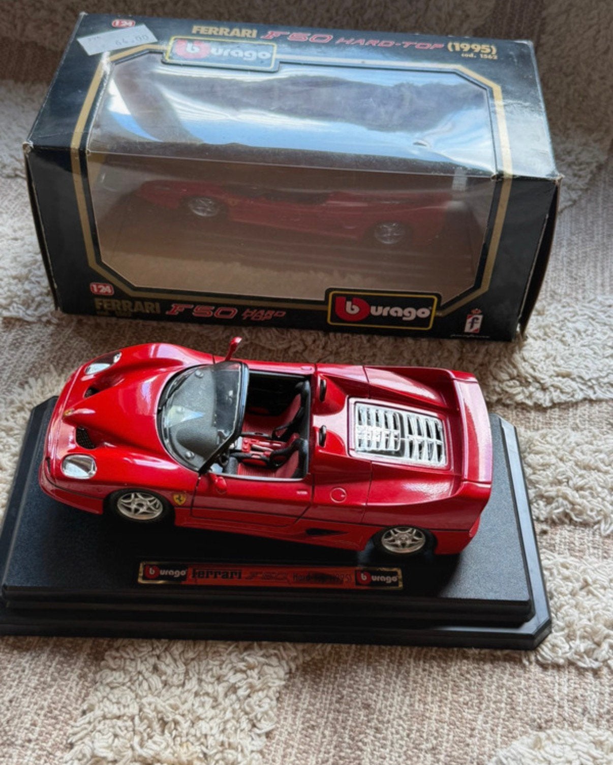 Bburago Ferrari F50 Hard-Top (1995) 1:24 modelauto met doos, Hobby en Vrije tijd, Verzenden, Gebruikt, Auto, Bburago