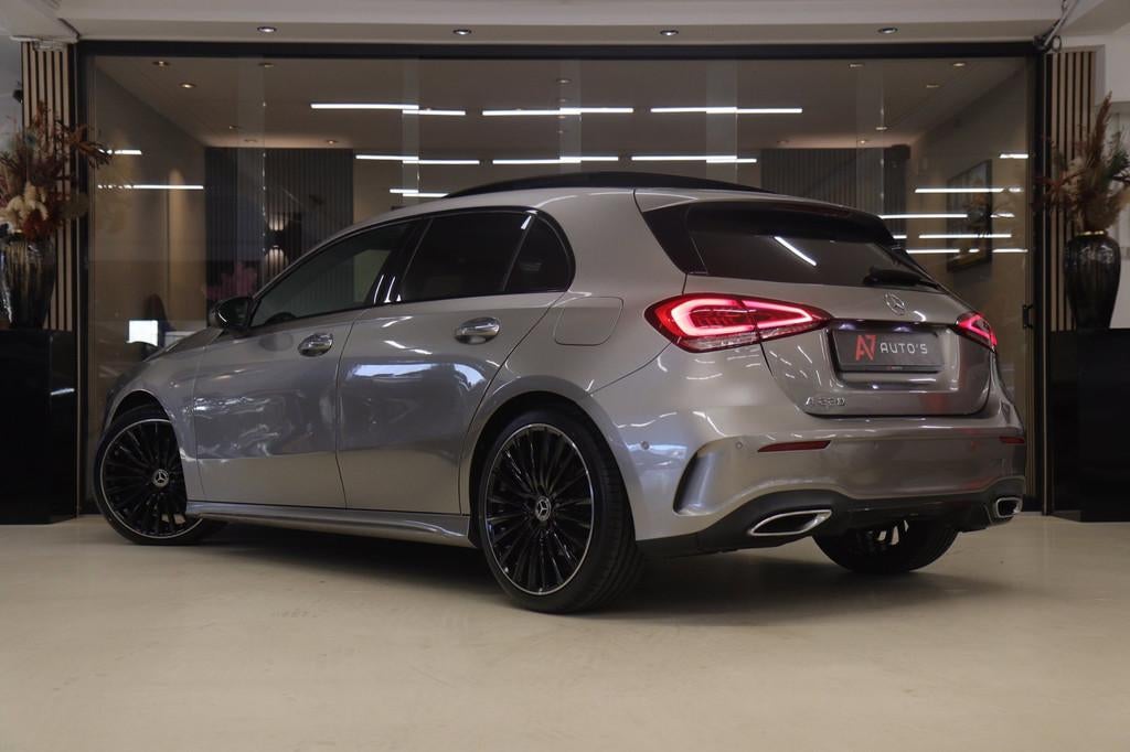 Mercedes-Benz A-klasse 220 Launch Edition NAP Pano/Burm/Carp, Auto's, Gebruikt, Euro 6, Alcantara, Origineel Nederlands
