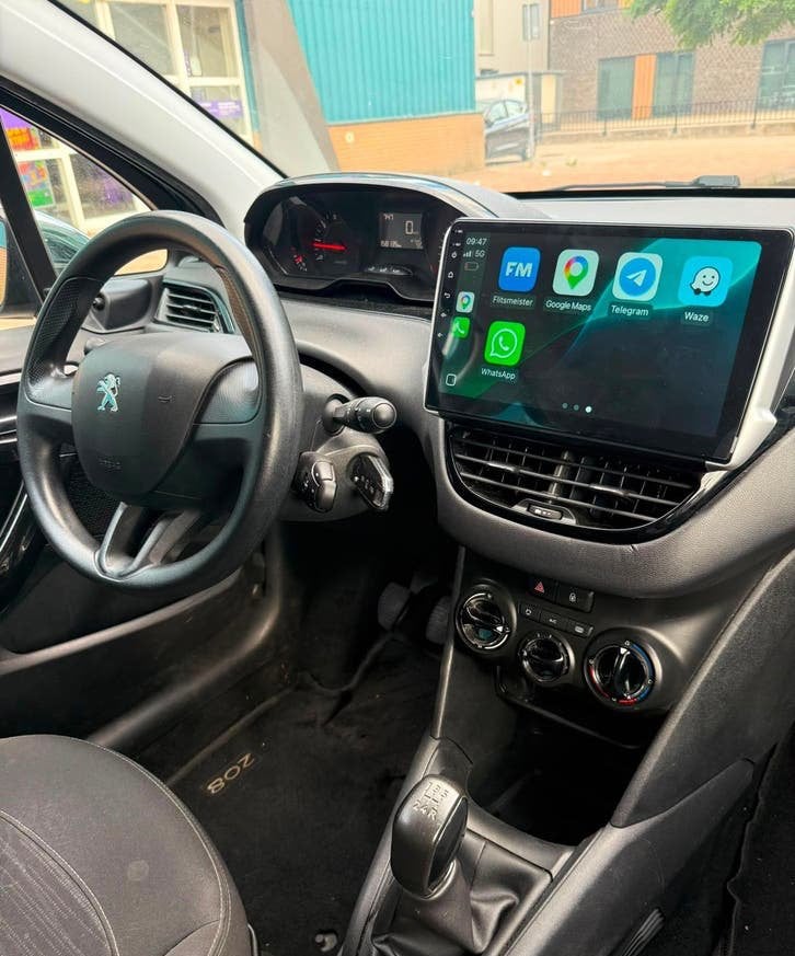 Peugeot 208 | 1.0 VTI | APK, Cruise, Carplay, Park | Grijs, Auto's, Peugeot, Voorwielaandrijving, Euro 5, Bluetooth, 68 pk