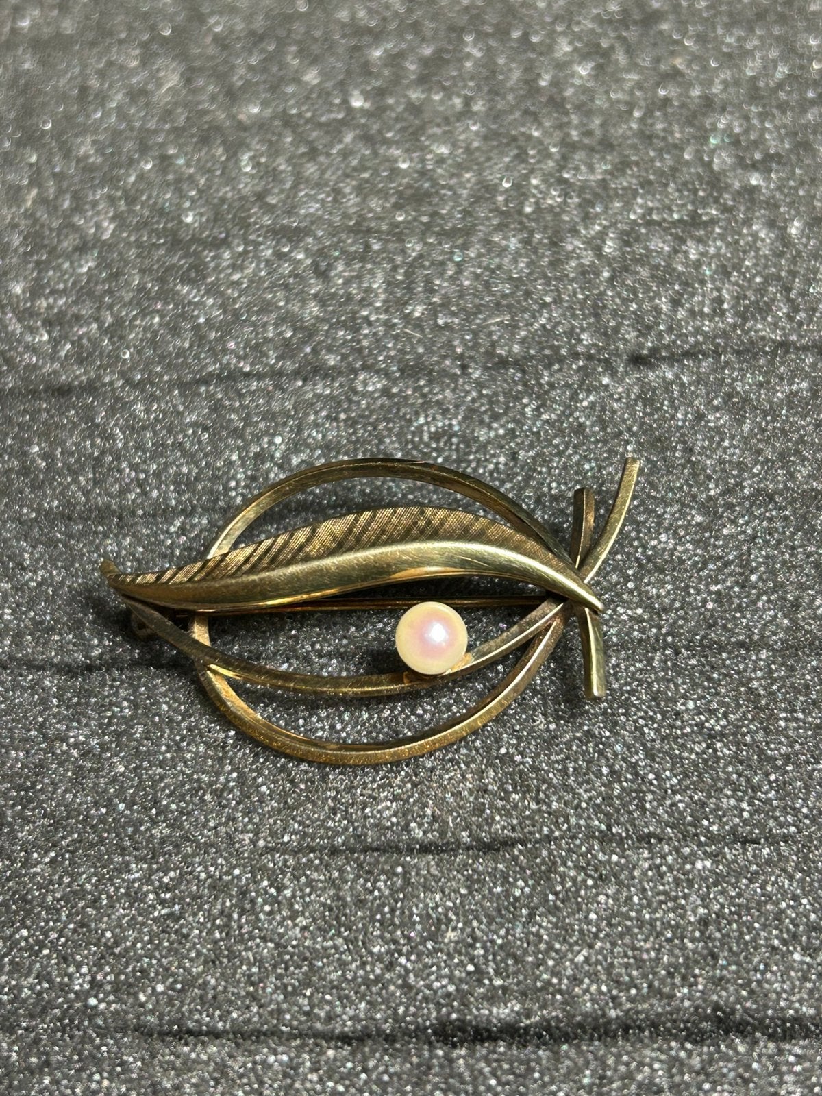 Vintage goudkleurige broche, Verzenden, Minder dan 4 cm, Zo goed als nieuw, Goud
