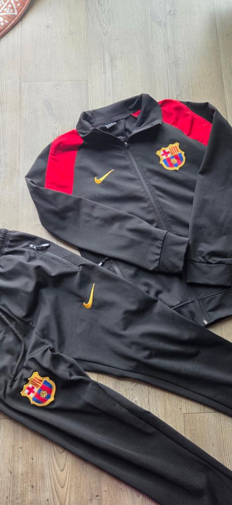 Voetbalset trainings pak FC Barcelona 164, Ophalen of Verzenden, Zo goed als nieuw, Jongen of Meisje