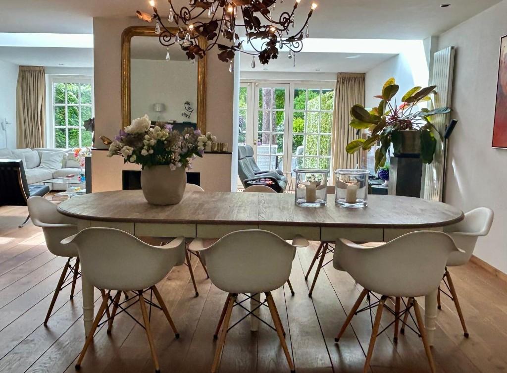 Ovale stoere landelijke eettafel 260 cm, Huis en Inrichting, Complete eetkamers, Ophalen, Zo goed als nieuw