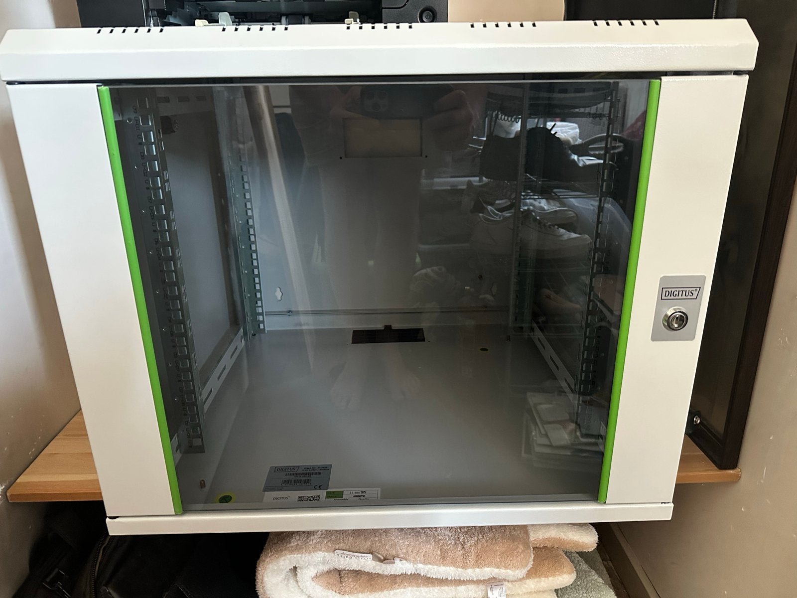 9U wandkast | Lichtgrijs | 600x600x478 mm | Nieuw, Ophalen, Zo goed als nieuw, Glas, Plaatstaal